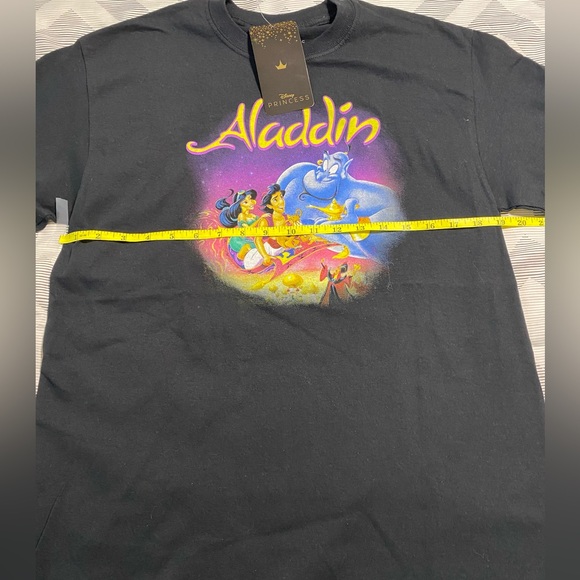 🌸Nwt Disney Aladdin Sz Medium Tee Black - Picture 9 of 10